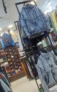 فروشنده لباس