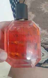 ادکلن دویست تومان