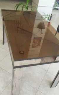 میز ناهار خوری شیشه ای