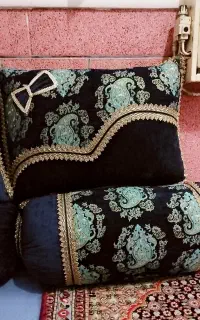 ده تا رو پشتی وده تا رو بالشتی