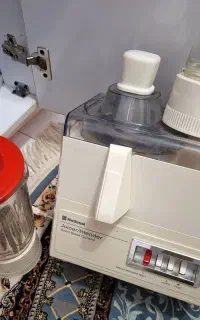 آب میوه گیر ناسیونال  اصل سه کاره
