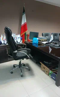 میز مدیریت و کنفرانس به همراه مخلفات