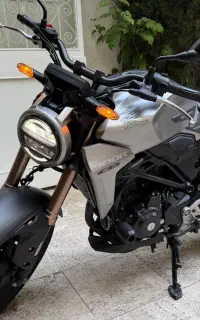 هوندا CB300R