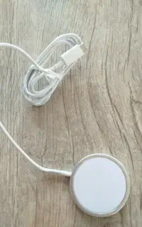 شارژ وایرلس اپل