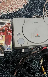 دستگاه ps1 تمیز و سالم