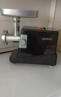 چرخ گوشت نانیوا