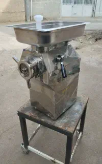 چرخ گوشت‌ قصابی.خمیرگیر