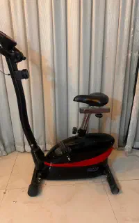 دوچرخه ثابت keepfit