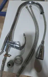 شیر اشپزخانه شیلنگ دار