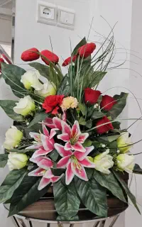 سبد گل مصنوعی