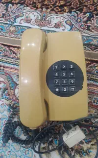 تلفن  رومیزی قدیمی