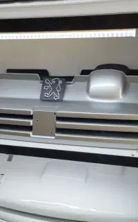 جلو پنجره پژو و پراید