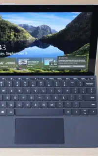 Surface Go Ram8 Ssd 256 pentium LTE