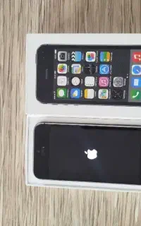 ایفون 5s خیلی خیلی تمیز