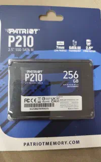 هارد ssd 256gig مارک patiot و fdk آک در بندرامام