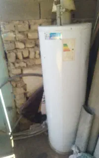 آبگرم کن ایستاده