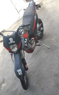 تریل 402 کویر مشکی (صحنه)