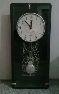 ساعت دیواری