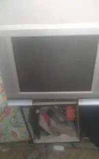 تلویزیون ۲۱توشیبا