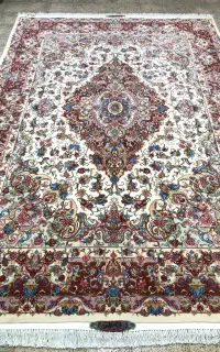 (فرش فرزین)دو تخته۹متری خطیبی۳۰رج مرینوس گل ابریشم