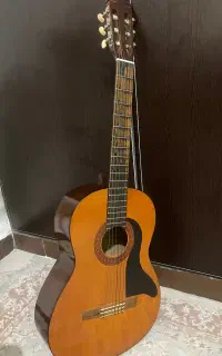 گیتار یاماها c40