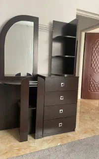 میزآرایشی