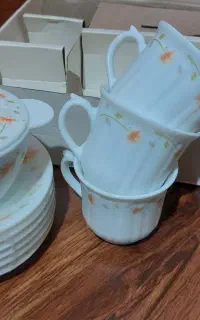 فنجان و نعلبکی همراه قندان آرکوپال