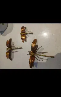 مجسمه دیوارکوب