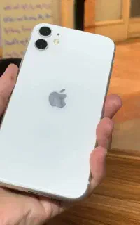 ایفون 11 دوسیم لاکاغذی
