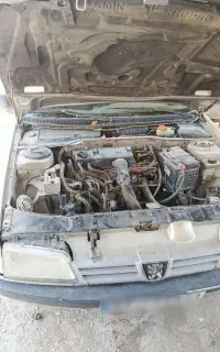 پژو 405 مدل 85