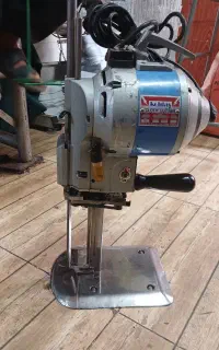قیچی برقی ۸