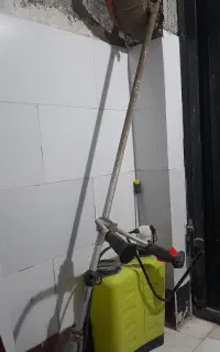 علفزنی و دیوارکشی باغ