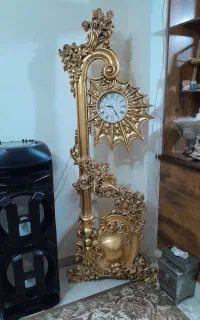 ست مبل ۷ نفر سرویس خاب چوب و ساعت و اینه کنسول