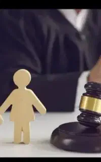 وکیل پایه یک دادگستری و مشاور تخصصی حقوقی