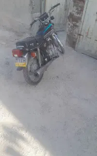 موتور مدل‌۸۵‌پلاک‌قدیم