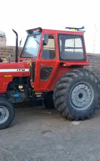 تراکتور ۴۷۵فروشی درحد