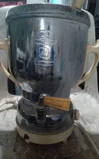 سماور‌برقی‌۶لیتری‌سالم‌درحد‌