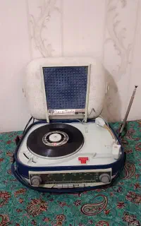 رادیو گرام قدیمی