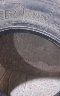 لاستیک ۲۳۵.۱۷/۵ تیوبلس