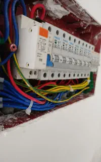 خدمات برقکاری ساختمان و نورپردازی