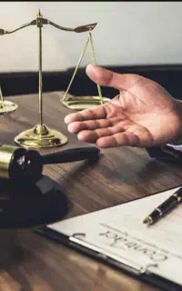 وکیل پایه یک دادگستری ((مشاوره حقوقی رایگان))