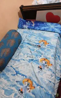 تخت‌نوجوان‌