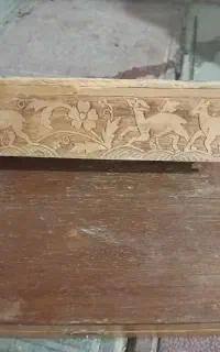 جا‌ی‌دسمال‌کاغذی‌قدیمی