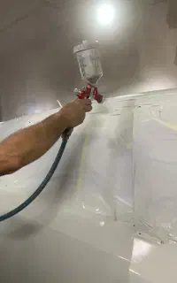 کار در نقاشی خودرو