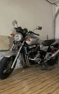 سی بی ۱۳۰۰ کاربرات