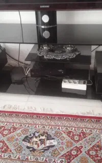 میز تلویزیون شیشه ای