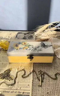 جعبه چوبی پتینه شده