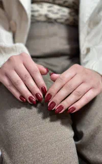 آموزش کاشت ناخن
