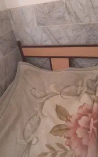تخت یک نفره باکفی محکم