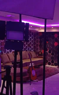 نیازمند مجری ، مدل و‌ بازیگر